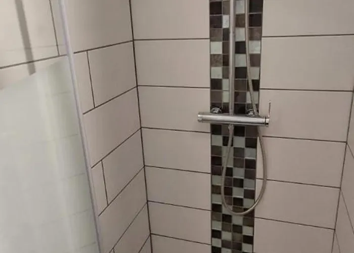 Chaleureux Avec Jardin, Bbq, Wifi Et équipements Modernes En Plein Cœur De Verchain-maugré - Fr-1-510-210 * Verchain-Maugre