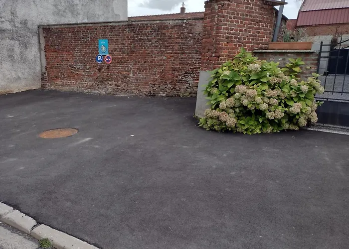 Chaleureux Avec Jardin, Bbq, Wifi Et équipements Modernes En Plein Cœur De Verchain-maugré - Fr-1-510-210 Verchain-Maugre